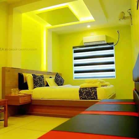 Royal Plaza Residency Hotel Cheruppulasseri Kültér fotó
