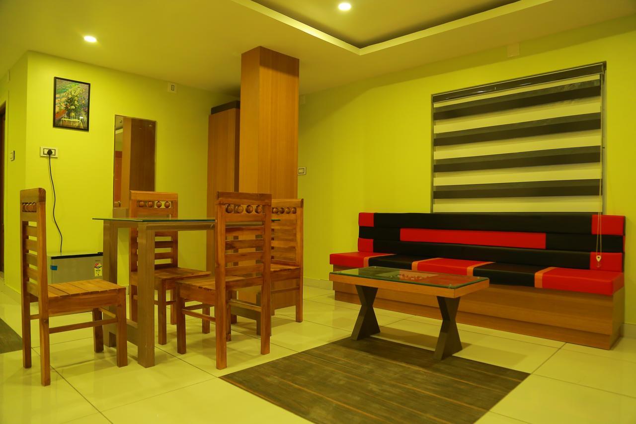 Royal Plaza Residency Hotel Cheruppulasseri Kültér fotó